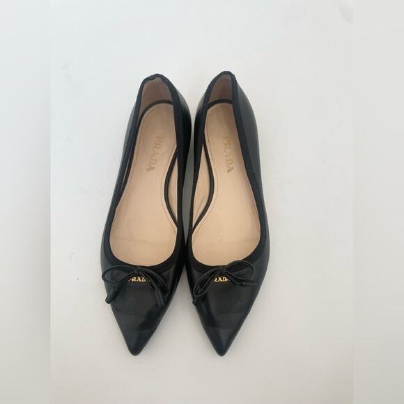 Prada Black leather pointed toe Logo embellished bow tie flats 38 - Picture 4 of 10